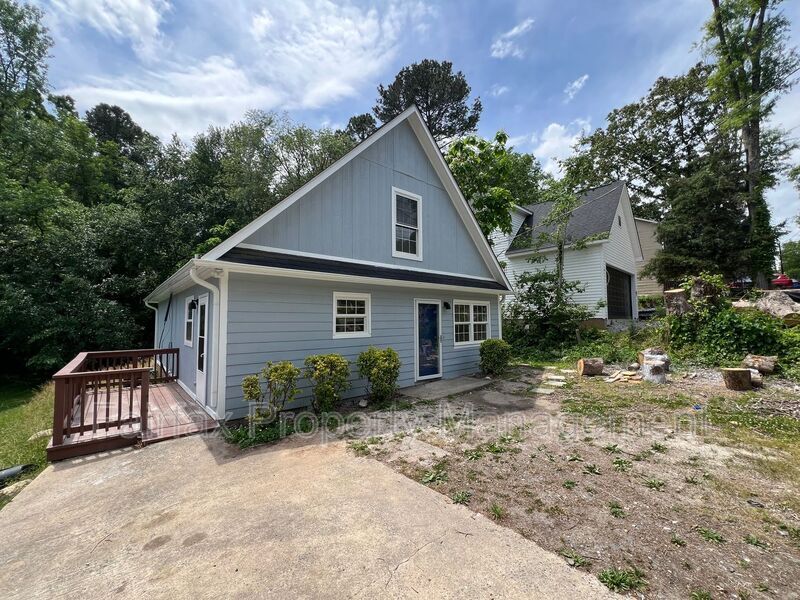 Photo - 930 Belvin Ave House