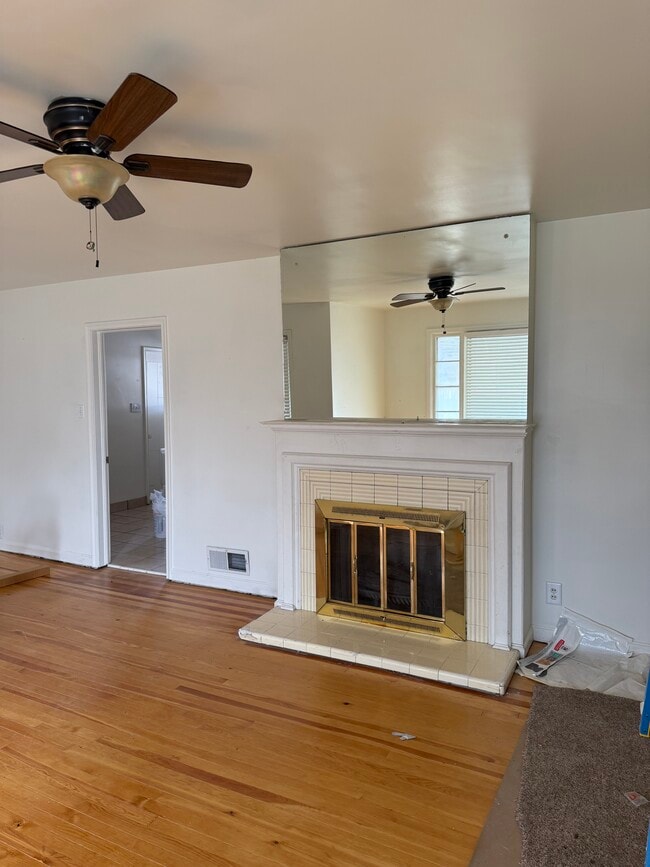 Photo - 3585 S 900 E