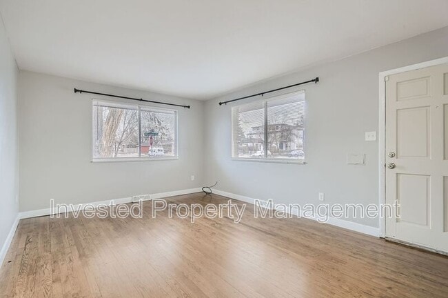 Photo - 401 W Bates Ave