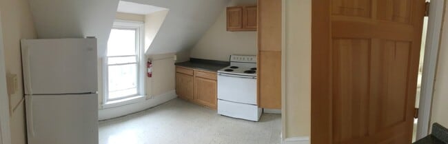 Building Photo - 28 Loomis St Rental
