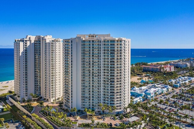 Building Photo - 2700 N Ocean Dr Unit 304b