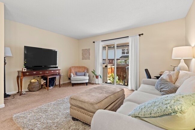 Photo - Townhouse in Chapel Hill