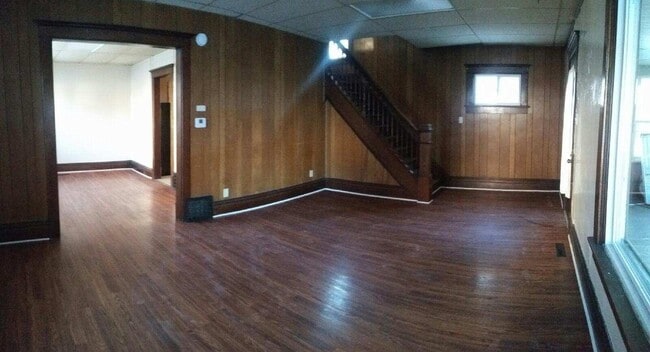 203 Elmwood St