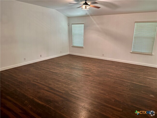 Building Photo - 239 San Saba Dr Rental