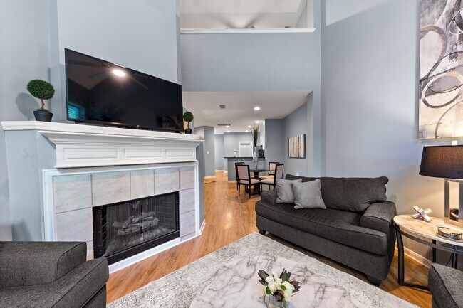 Photo - 30 Endor Forest Pl