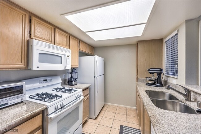 Photo - 1909 Desert Falls Ct Unit 106