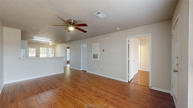 Photo - 1513 Hollow Hill Dr Unit B