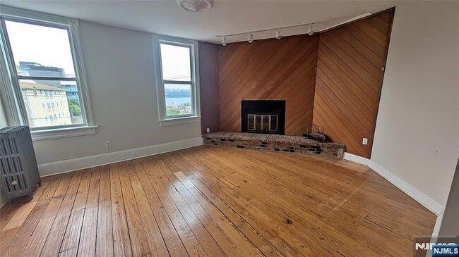 Photo - 154 Undercliff Ave Unidad 6