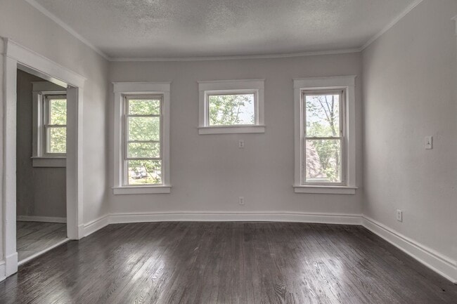 Photo - 3233 Park Ave Unit 2 (downstairs)