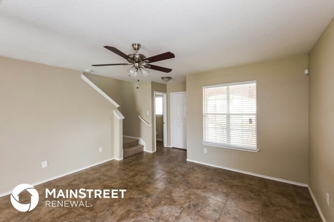 Photo - 11 Basin Elm