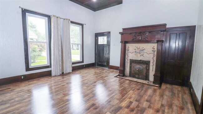 Photo - 435 Lexington Ave