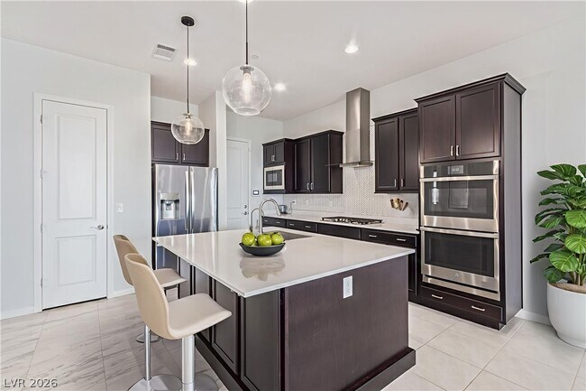 Photo - 298 Nine Mile Creek Dr