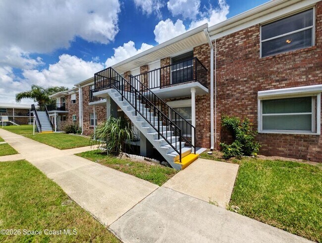 Photo - 190 E Olmstead Dr