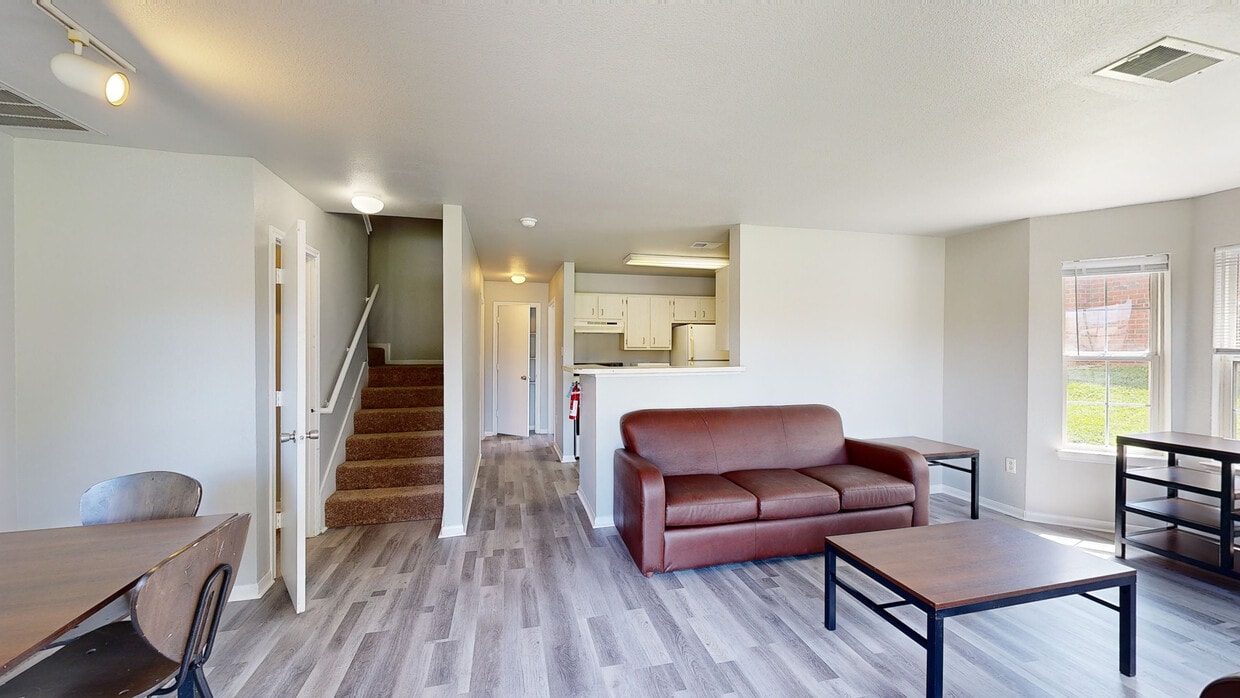Photo - Sunset Pointe Apartments