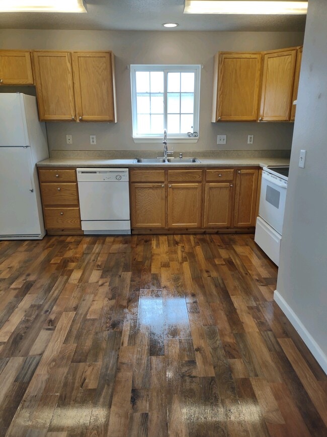 Photo - 333 S Fremont Ave