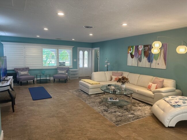 Photo - 7020 Mango Ave S
