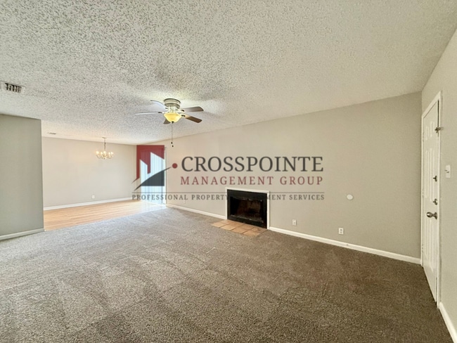 Building Photo - 2 bedroom 2 bath apartment in Tyler! Available Now!