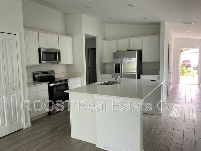 Photo - 1668 Colebrook Cir SW