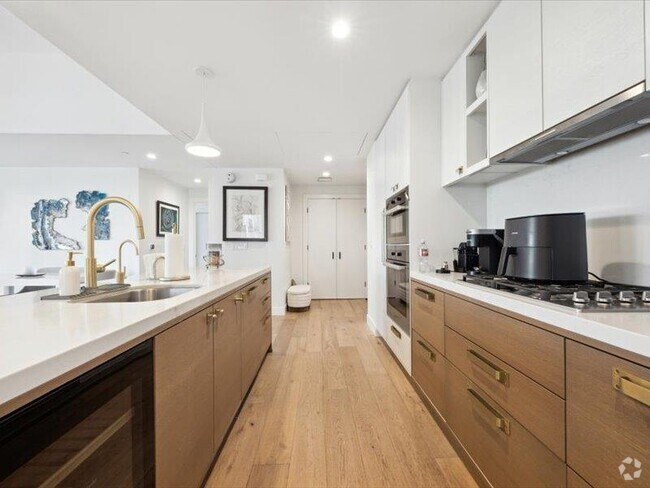 Building Photo - 70 Rainey St Unit 2201 Rental