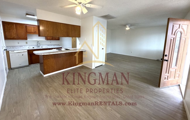 Photo - Spacious 3-Bedroom, 2-Bath Home Featuring Fresh Updates Throughout