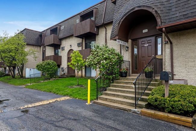Photo - 4648 Talmadge Rd Unit 4640 Talmadge Rd Apt 3D