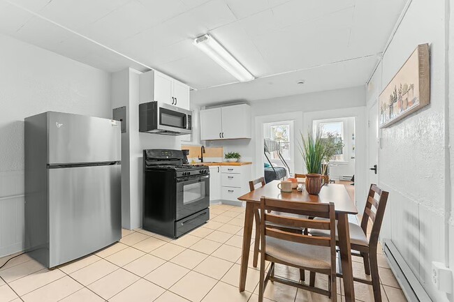 Photo - 8 Everett St