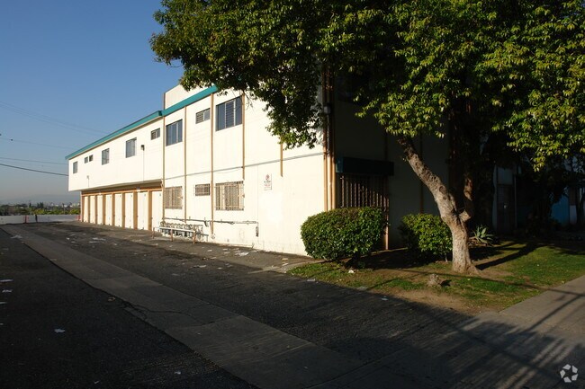Gardena Apartment