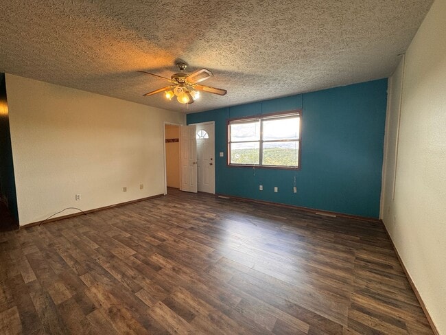 24045 Turtle Ln
