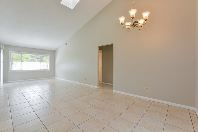 Photo - 3531 Norwich Ct