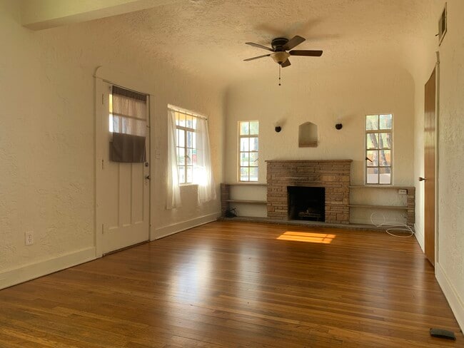 Photo - 1001 N Catalina Ave