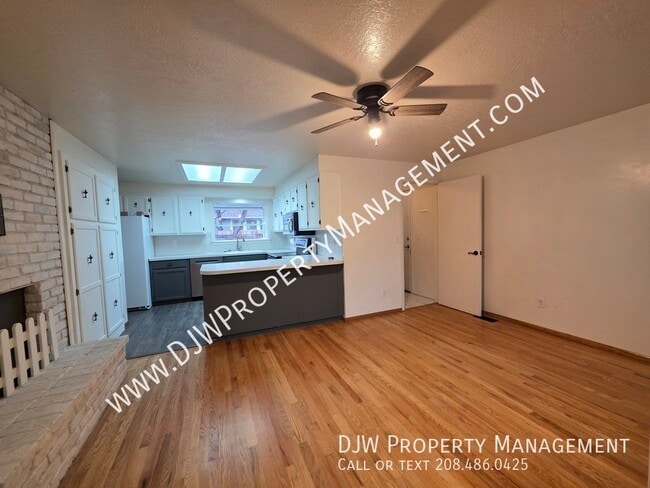 Photo - 9144 W Dalton Pl