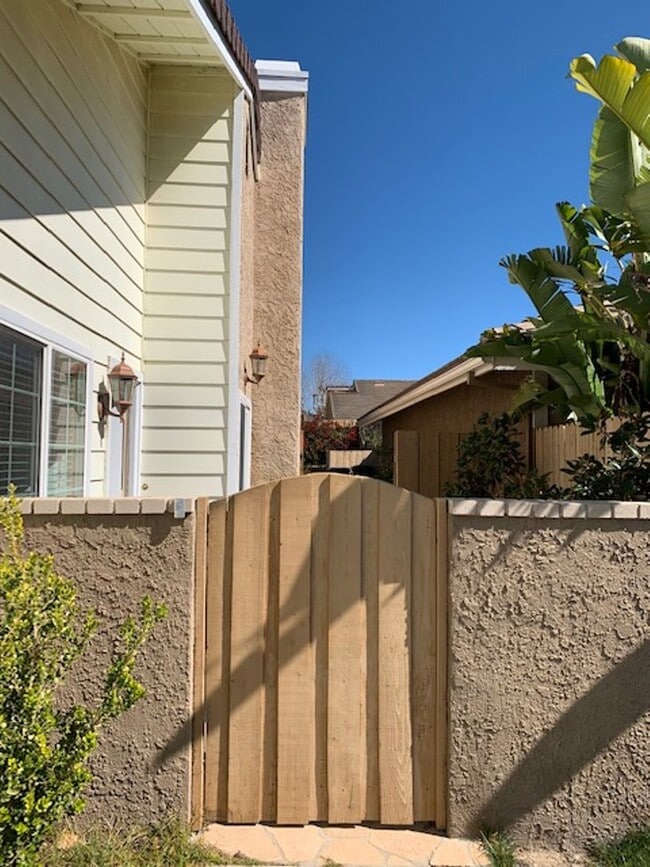 Photo - Moorpark 3 Bedroom Single Story with Private Backyard