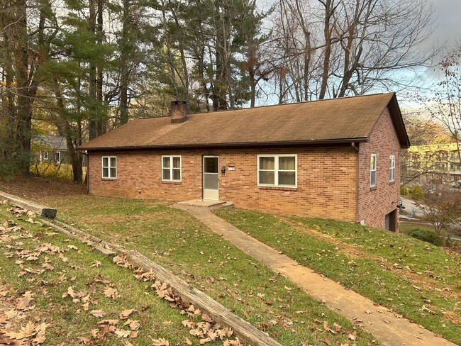 Charming In-Town Brick Ranch with Ample St... - Charming In-Town Brick Ranch with Ample St... House