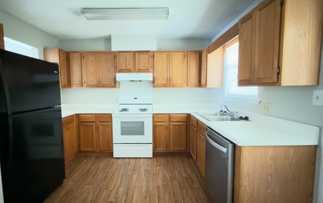 Photo - 339 Brookfield Rd