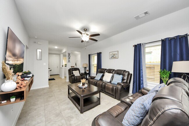 Building Photo - 21246 Montego Bay Dr