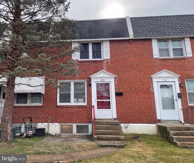 Building Photo - 192 Madison Dr Rental