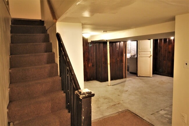 Photo - 2026/2027 JHU Homewood Off-Campus 6bd/3ba house w/ W/D. Available 6/6/2026