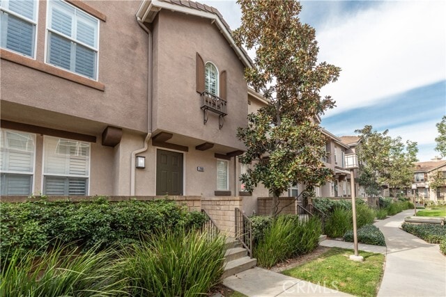 Photo - 748 Ashby Ln