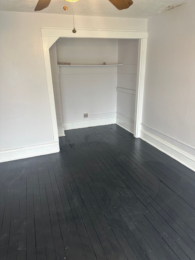 Photo - 712 Ajax Way