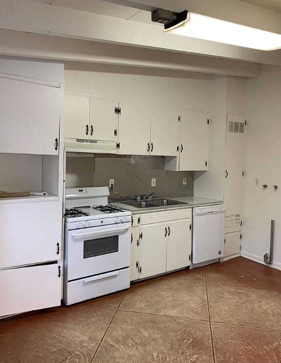 Photo - 2115 E 18th St