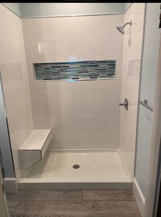 Bathroom - 10 Reservoir St Unit 10