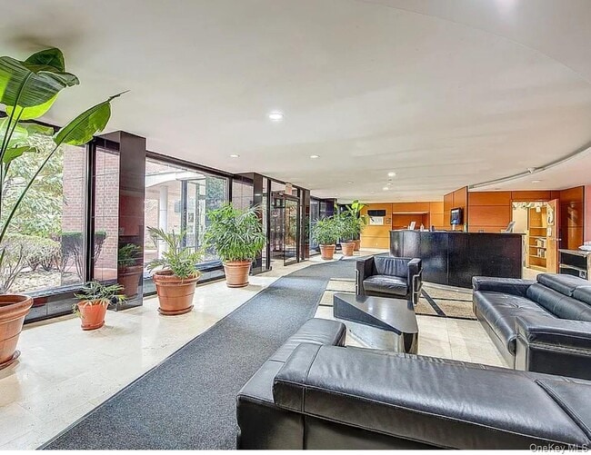 Photo - 139-15 83rd Ave Unidad 717