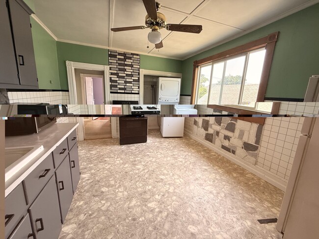 Photo - 190 Ennell St Unit 2