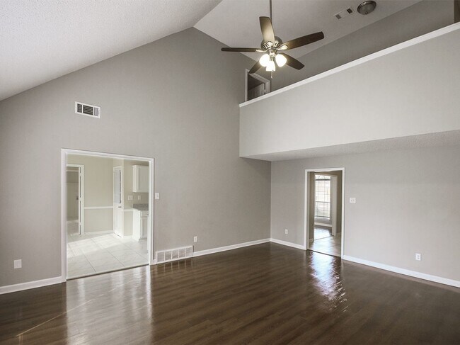 Photo - Charming 6 bed, 3 bath home on corner lot between S. Germantown and Hacks Cross.