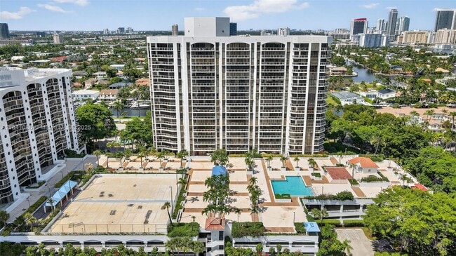 Photo - 3640 Yacht Club Dr Unidad 410