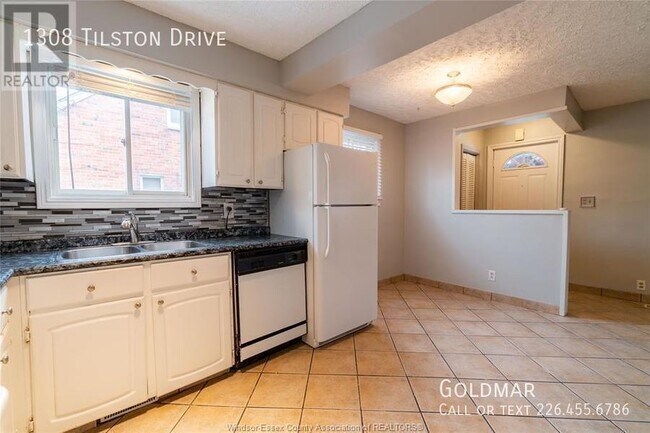 Photo - Look at this yard!  Also comes with a house - 3 bedroom 1 bath