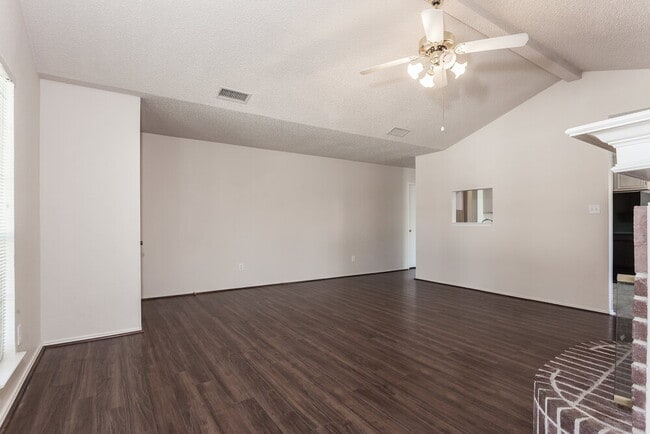 Photo - 10216 Aurora Dr