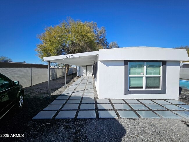 Photo - 5676 N Fairoak Ln