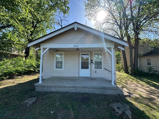 Building Photo - $795 - 1 bed 1 bath - Single Family Home