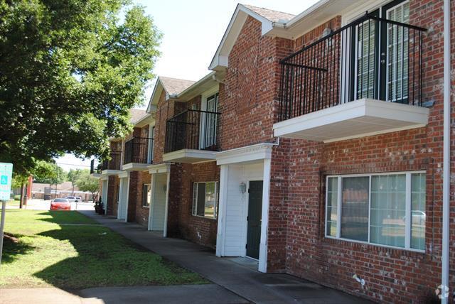 Building Photo - 255 N Dallas Ave Unit 107 Rental